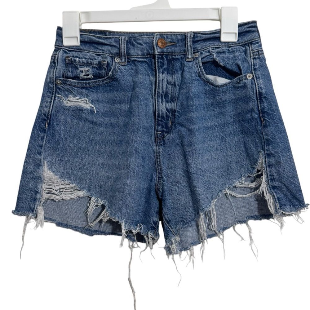 American Eagle Highest Rise Medium Wash Mom Jean Shorts